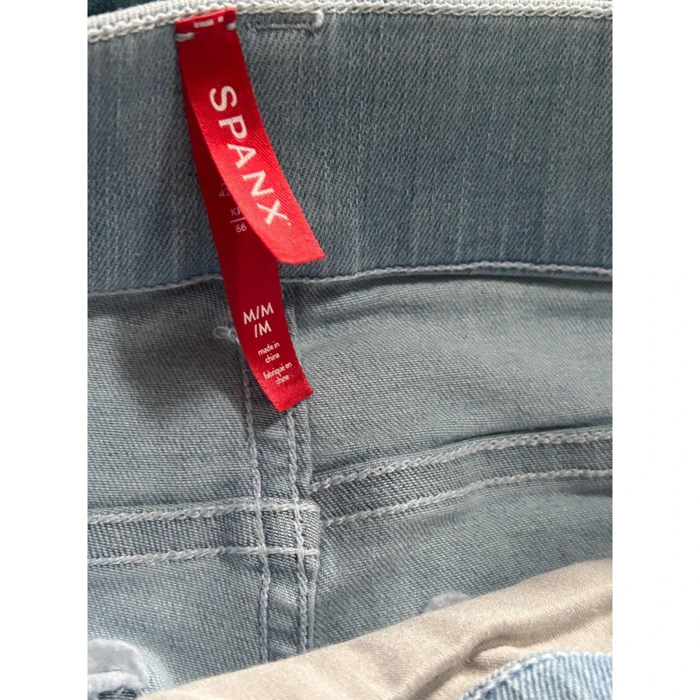 Spanx Flare Jeans Light Wash Blue High Rise Pull On Stretch Denim Womens Medium - Picture 6 of 8